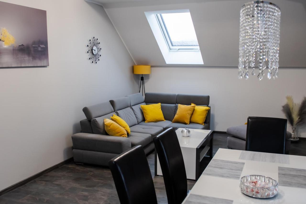 Apartamenty Aslux - Noclegi Energylandia Zator Eksteriør bilde