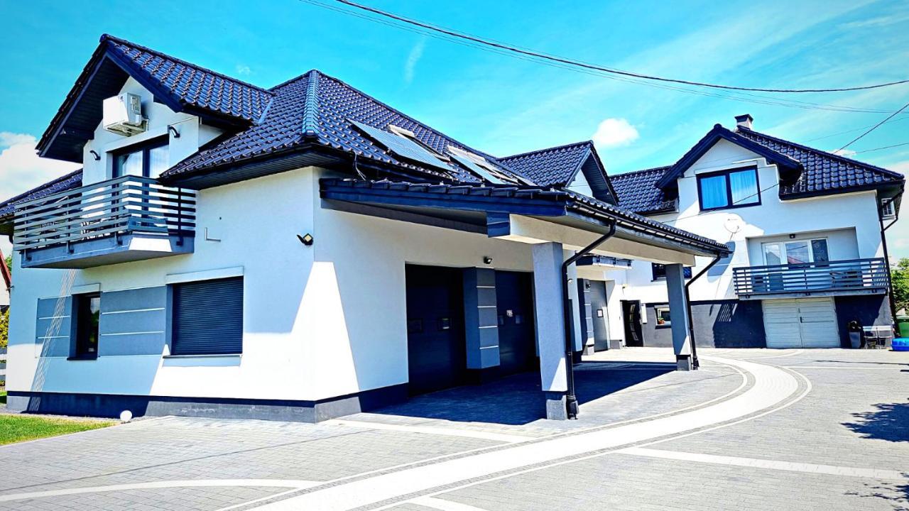 Apartamenty Aslux - Noclegi Energylandia Zator Eksteriør bilde